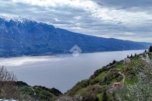 VILLA SINGOLA A TREMOSINE