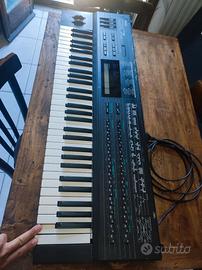 Tastiera Yamaha DX 7 II D