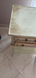 Tavolino/ comodino
