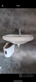 lavandino lavabo bagno con miscelatore