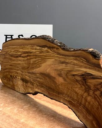 Tagliere vassaio salumi in legno di ulivo