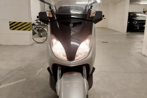 YAMAHA X MAX 250