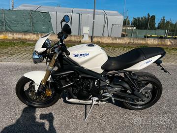Triumph Street Triple 675
