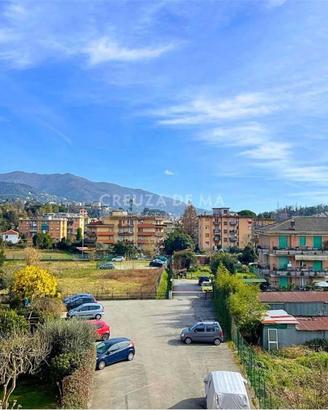 Appartamento di 92 m² con 4 locali e posto auto a 
