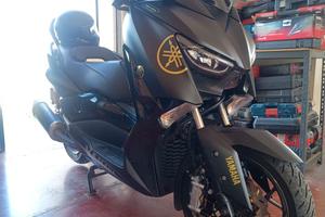Yamaha x-max 300