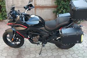 Voge 300 ds 