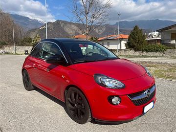 Opel Adam Rocks 1.2
