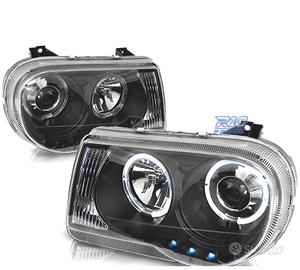 FARI CHRYSLER 300C 05-10 ANGEL EYES LED NERI