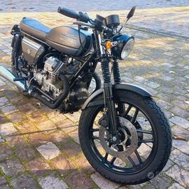 Moto Guzzi v50 cafè racer