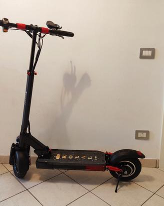 Royal Q&C 500W (2025) - Solo 1000 km - Pari al nuo
