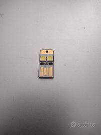 Mini Luce 2 Led presa Usb Auto Mobile Reversibile