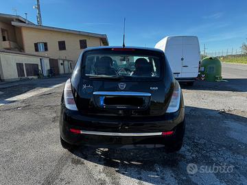 Lancia Ypsilon 1.3 MTJ 75cv 2012 UNYCA