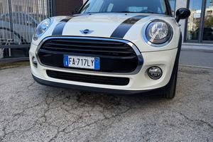 Mini 1.5 Cooper D Business XL 5 porte