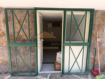 Bilocale arredato Via Frezza