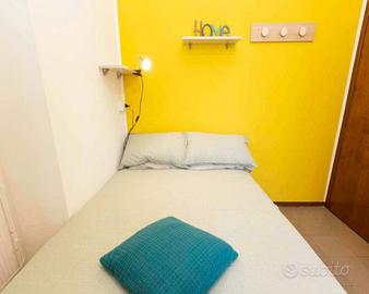 Stanza in appartamento di 127 m² a Milano