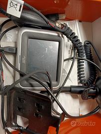 navigatore GPS per auto 