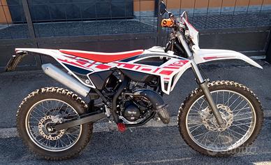 Beta 50 cross