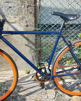 BICICLETTA ULTRALEGGERA 