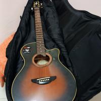 chitarra yamaha elettrificata