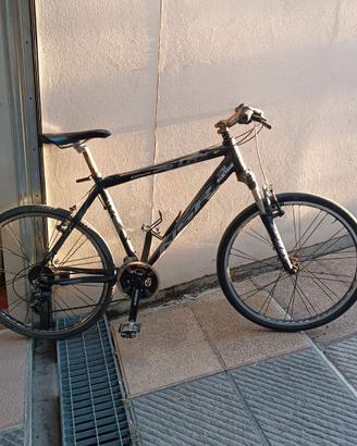 Mountain Bike NSR Charger GT 26" – Cambio Shimano 