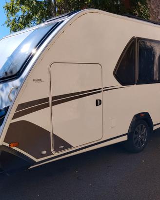 Knaus Sport & Fun 480  Black Selection