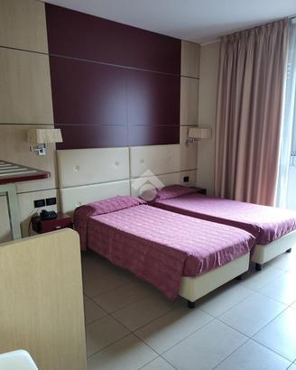 ALBERGO A TRESCORE BALNEARIO