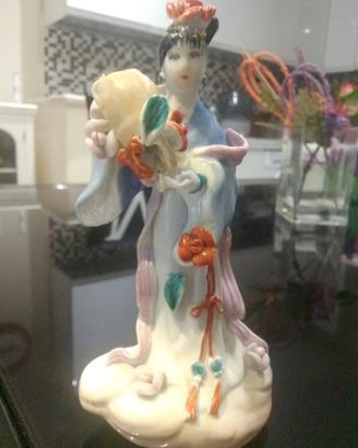 Statuina giapponese in ceramica