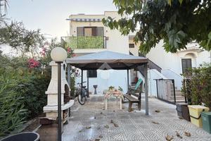 2 LOCALI A ZAPPONETA