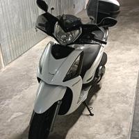 Kymco People 300 Gt