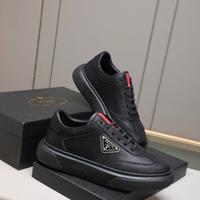 PRADA Sneakers Low-Top con Scatola & Dust Bag | De