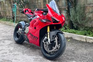 Ducati Panigale  V4S