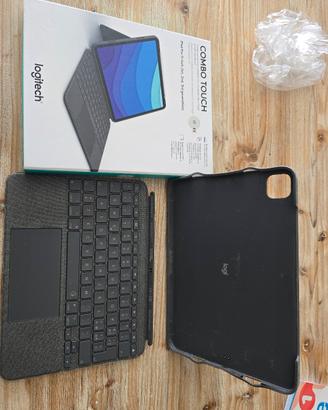 Logitech Combo touch iPad pro 11 
