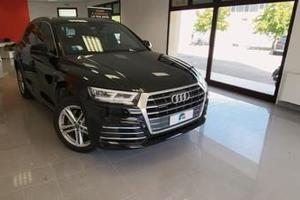 AUDI Q5 40 TDI quattro S line plus