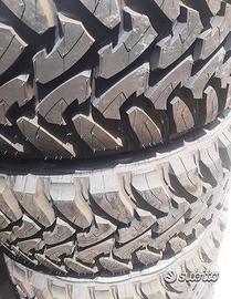 Coppia  di pneumatici nuovi 33 12.50 18 toyo