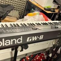 Roland Gw8 Latin