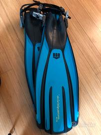 Pinne Mares Plana Avanti Quattro per immersioni.