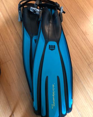 Pinne Mares Plana Avanti Quattro per immersioni.