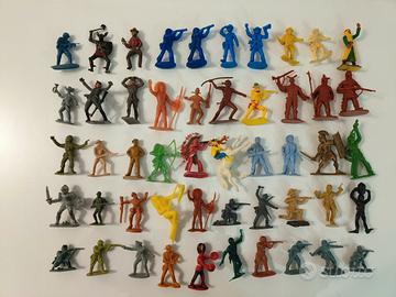 Lotto misto di 50 soldatini anni 60/70/80
