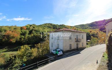 CASA INDIPENDENTE CON TERRENO PRIVATO !