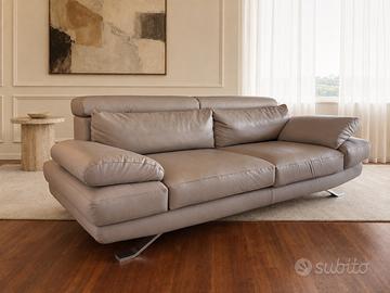 Divano Poltronesofà in pelle, tre posti