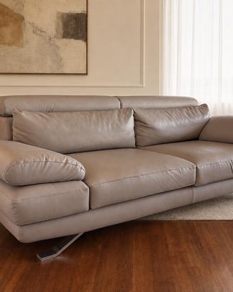 Divano Poltronesofà in pelle, tre posti