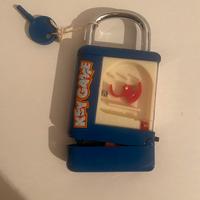 Giocattolo lucchetto, temperino e flipper anni’70