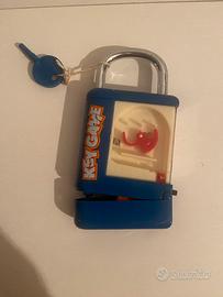 Giocattolo lucchetto, temperino e flipper anni’70