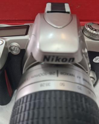 Nikon fotocamera 35 mm F75 + AF 28/200