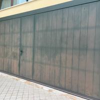 Basculante garage con porta