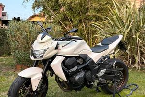 Kawasaki Z750 bianco perla