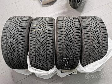 4 gomme invernali 225/40 R18 92V