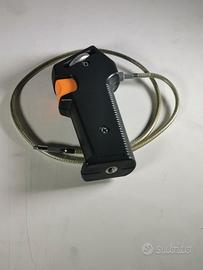 Scatto flessibile con impugnatura a pistola