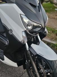 Yamaha x Max400.ABS