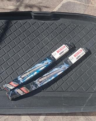 Audi A3 Vasca +spazzole tergicristallo+tappeti